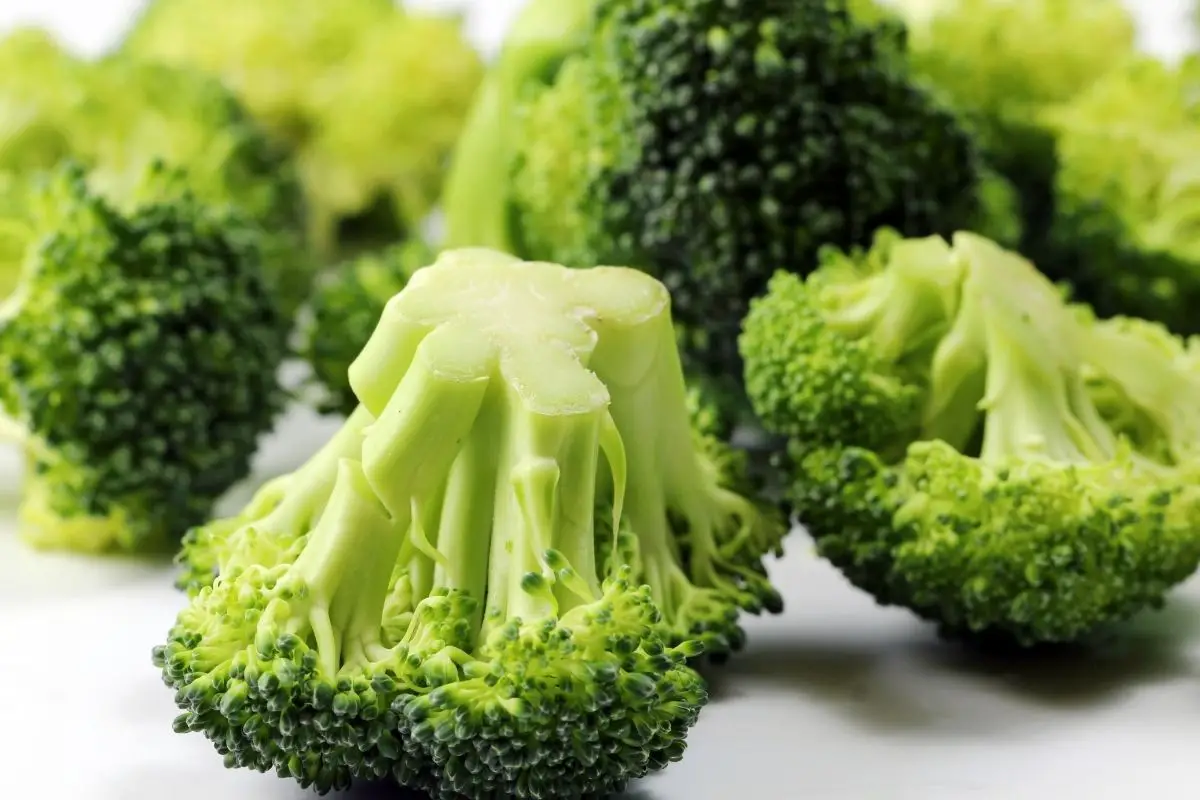 How To Steam Frozen Broccoli In The Microwave - Because Food Is Life