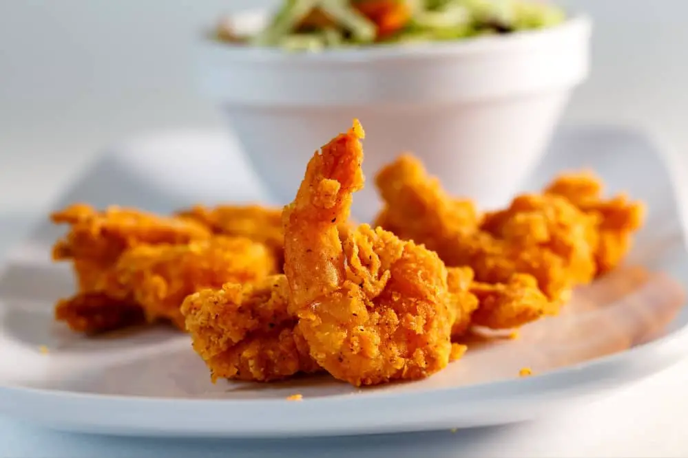 What goes good with fried shrimp for dinner?